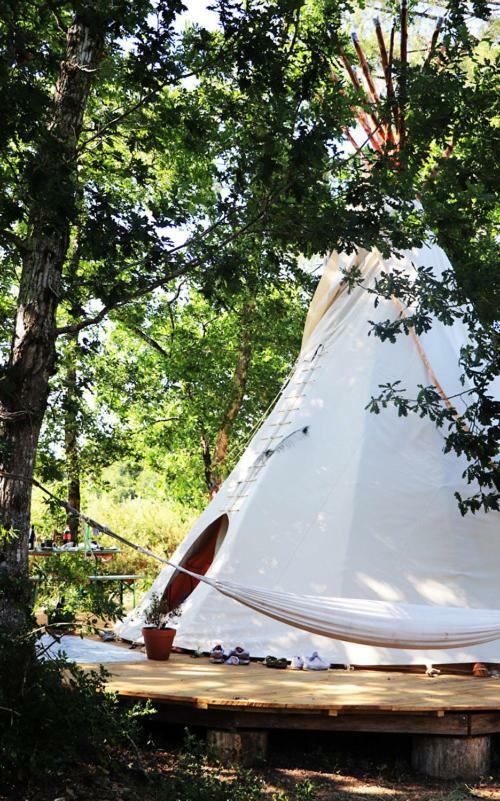 ميميزا بلاج Tipi Lodge Dans La Foret المظهر الخارجي الصورة